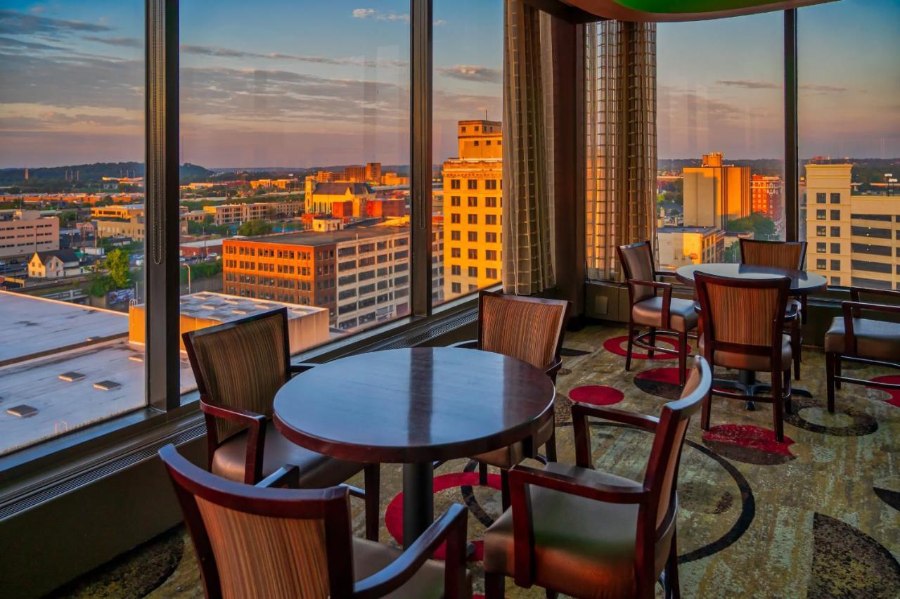 Готель Radisson Dayton Convention Center Екстер'єр фото