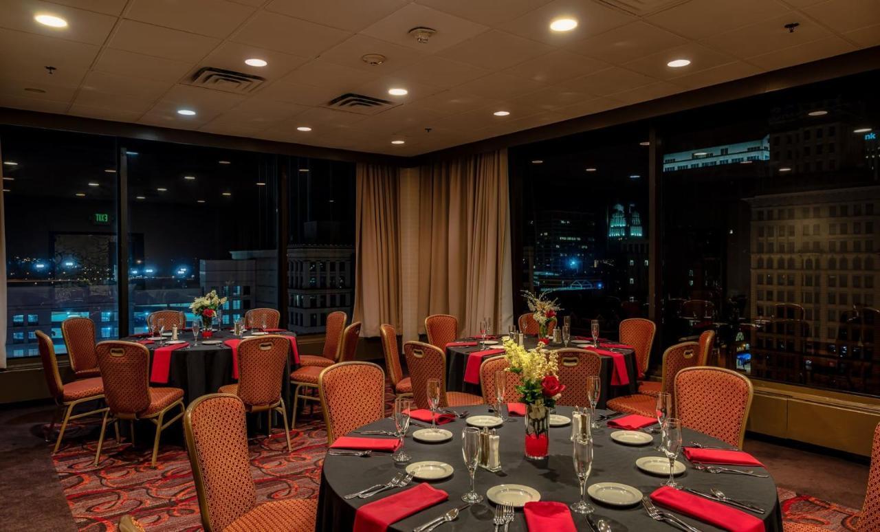Готель Radisson Dayton Convention Center Екстер'єр фото