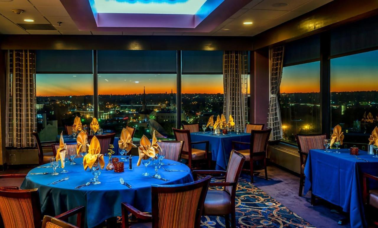 Готель Radisson Dayton Convention Center Екстер'єр фото